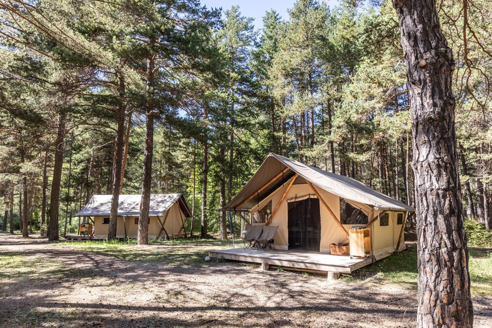 Huttopia La Claree Val-des-Prés Екстериор снимка