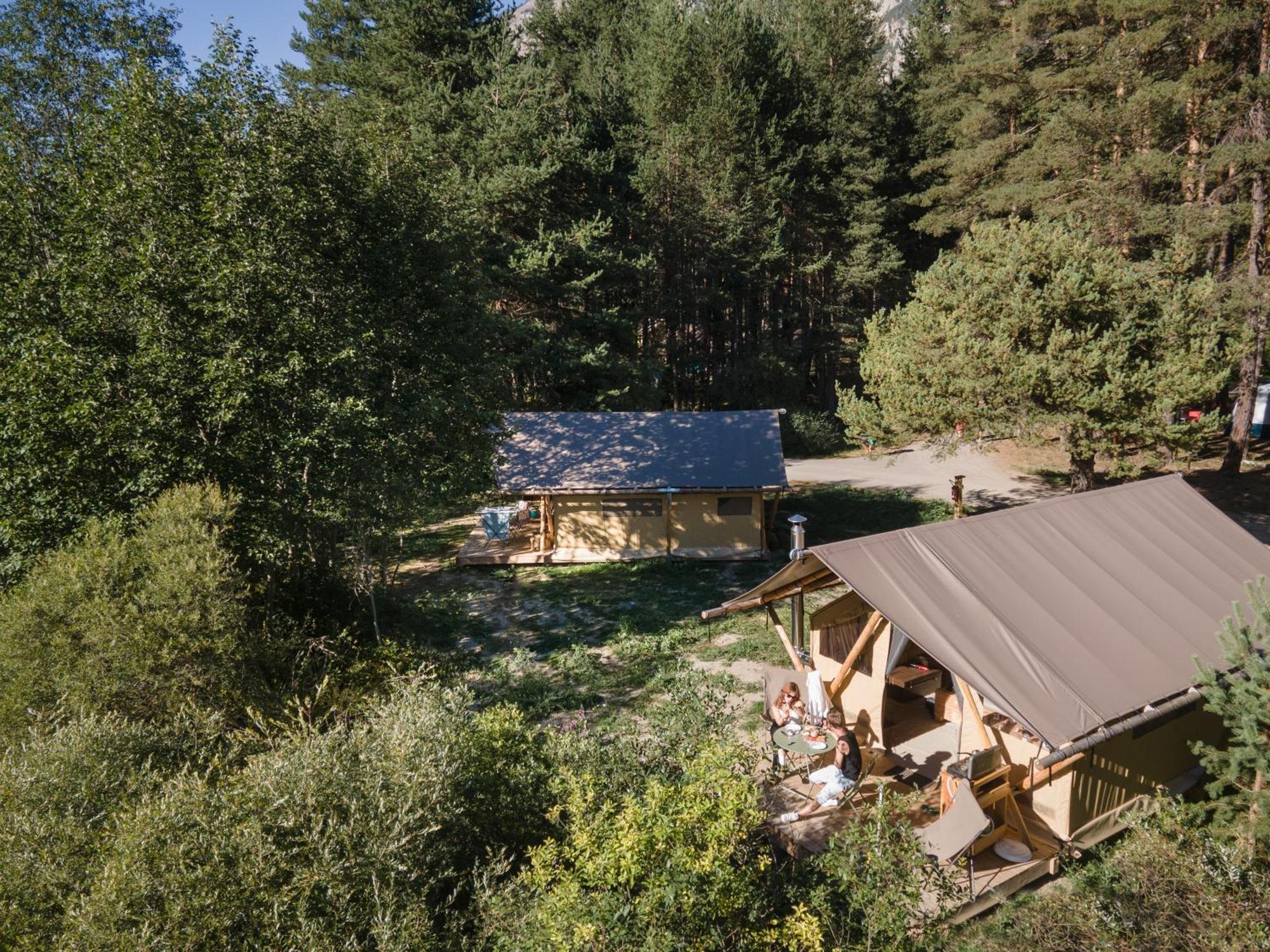 Huttopia La Claree Val-des-Prés Екстериор снимка